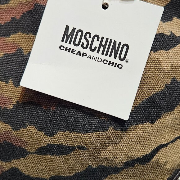 Moschino Cheap & Chic Tiger Print Shoulder Bag – NWT - Picture 13 of 14